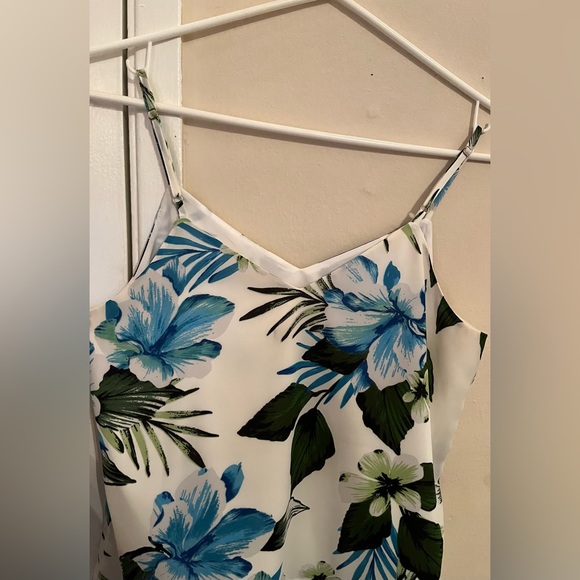 Banana Republic camisole - Picture 2 of 5